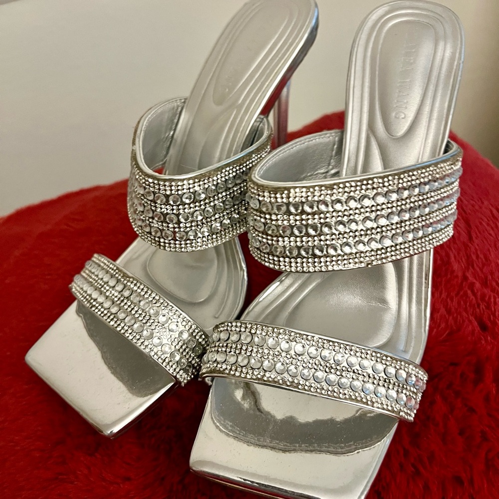Elegant Silver Women's Heels Azalea Wang